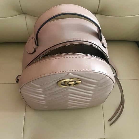 🎀Host Pick🎀 Gucci Marmont backpack - Picture 4 of 8